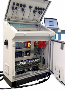 Steuerpult Richtmaschine